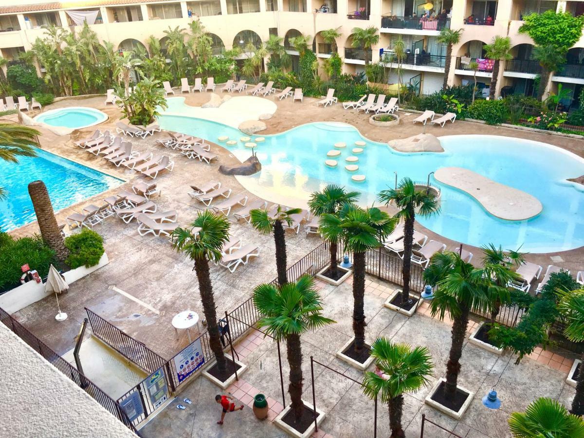 Cannes Pool & Beach 외부 사진